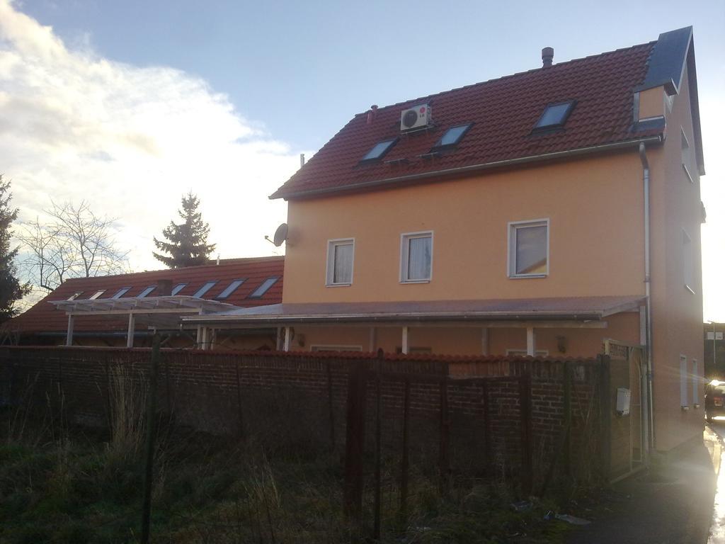 Zeitwohnen Hotel Pulheim Exterior photo